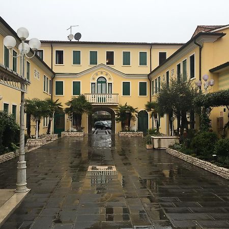 Hotel Alla Busa Noventa Vicentina ภายนอก รูปภาพ